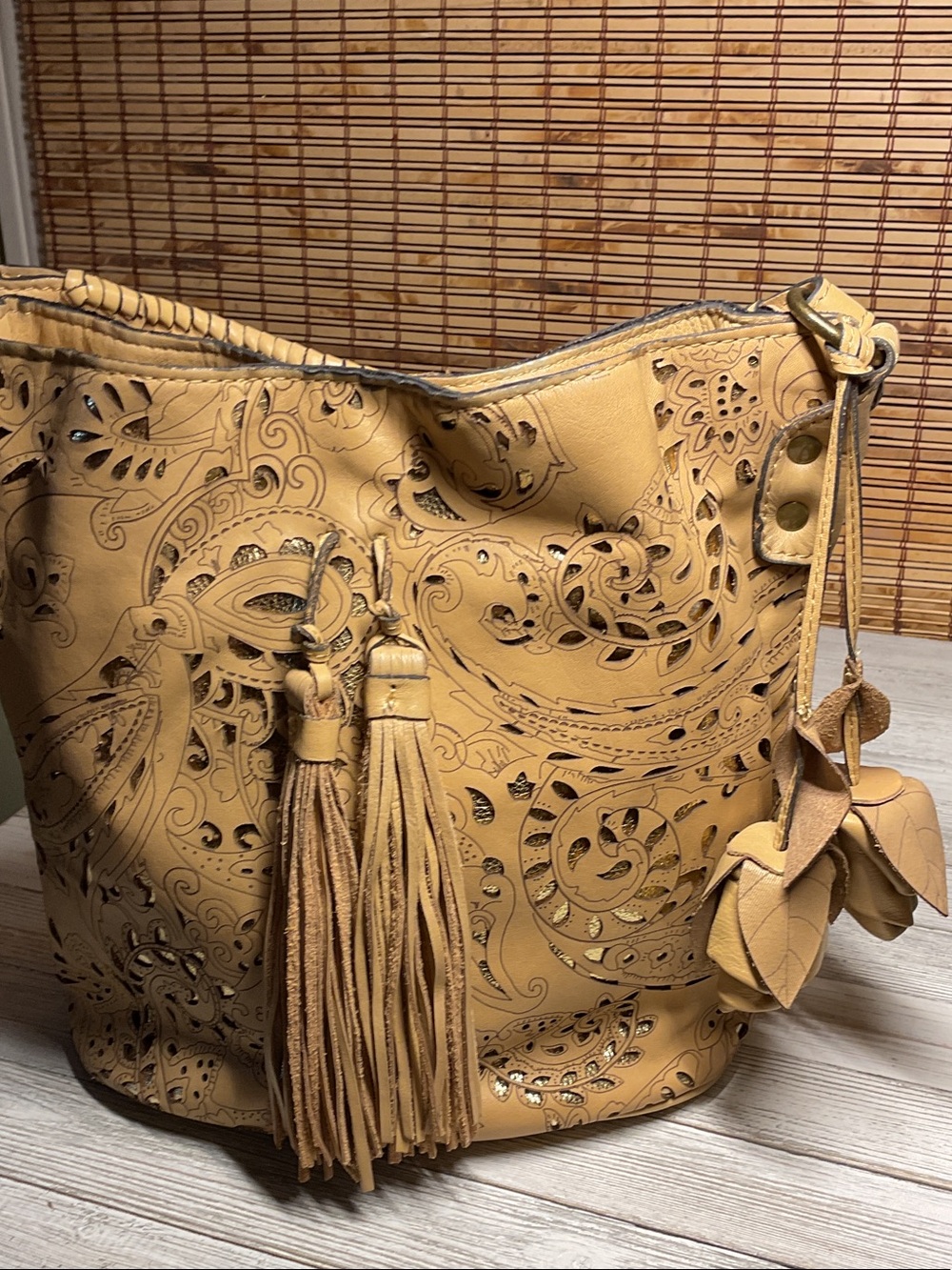 Patricia Nash Laser Lace Otavia Bucket Bag shoulder bag - Picture 3 of 7